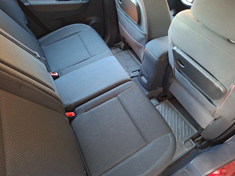 Renault Koleos (2009) 2.0dCi 110kW 4WD -NOVÉ V ČR - fotka 25 z 36