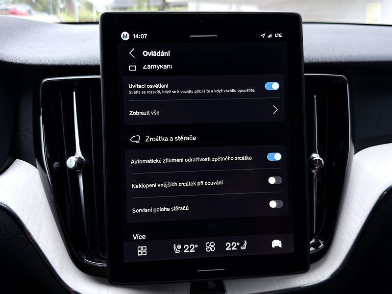 Volvo XC60 B5 AWD PLUS DARK +komplety kol - fotka 40 z 49