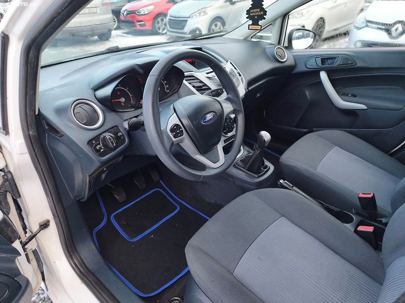 Ford Fiesta (2012) - fotka 3 z 26
