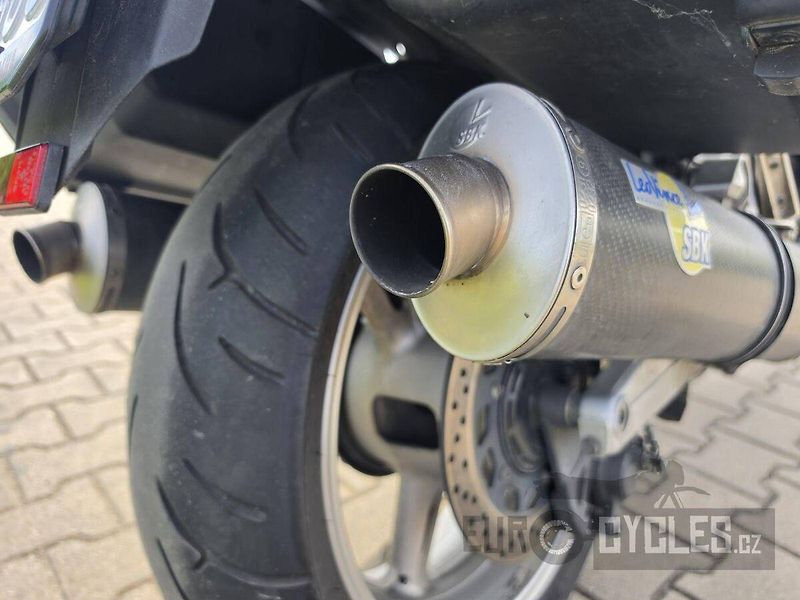 Yamaha FJR 1300 A (2009) - fotka 18 z 21