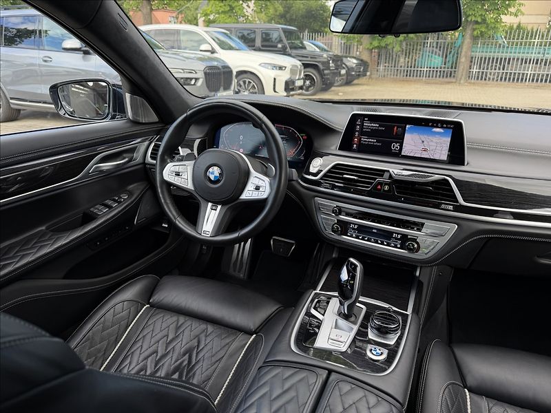 BMW Řada 7 740D Long Individual - fotka 12 z 46