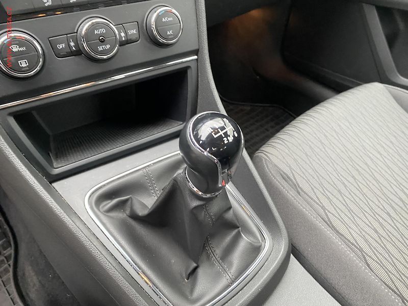 Seat Leon (2015) 1.2 TSi, Style, LED, TZ - fotka 16 z 16