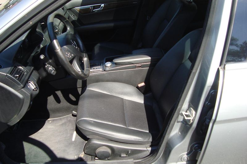 Mercedes-Benz Třídy C (2008) 220CDi,AUT,ČR,Servisní kniha - fotka 25 z 65
