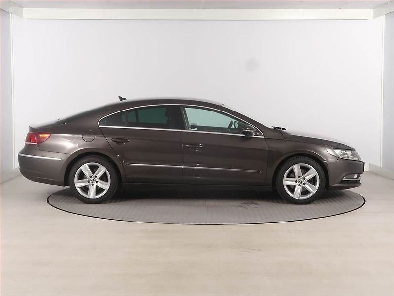 Volkswagen CC (2014) 2.0 TDI, Kůže, Bi-Xenony - fotka 6 z 16