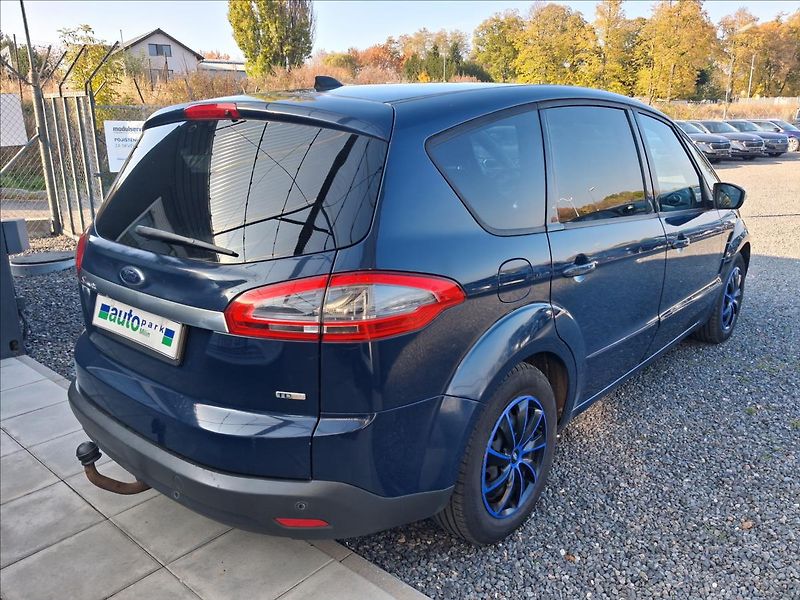 Ford S-MAX 2,0 - fotka 7 z 14