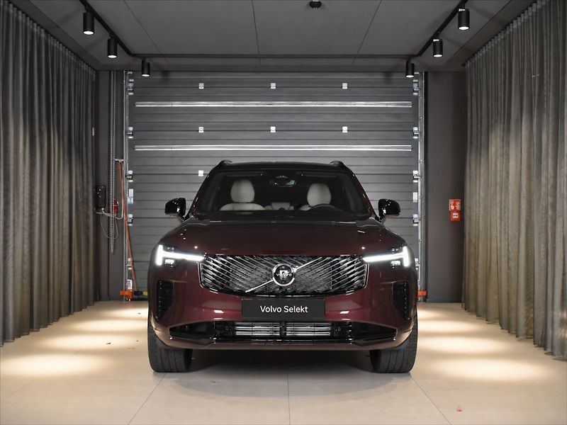 Volvo XC90 2,0 T8 AWD Ultra B&W,Ventilace - fotka 6 z 30