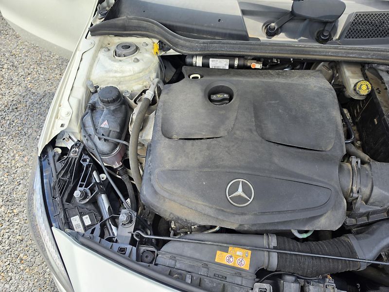 Mercedes-Benz Třídy A 160i  - fotka 18 z 18