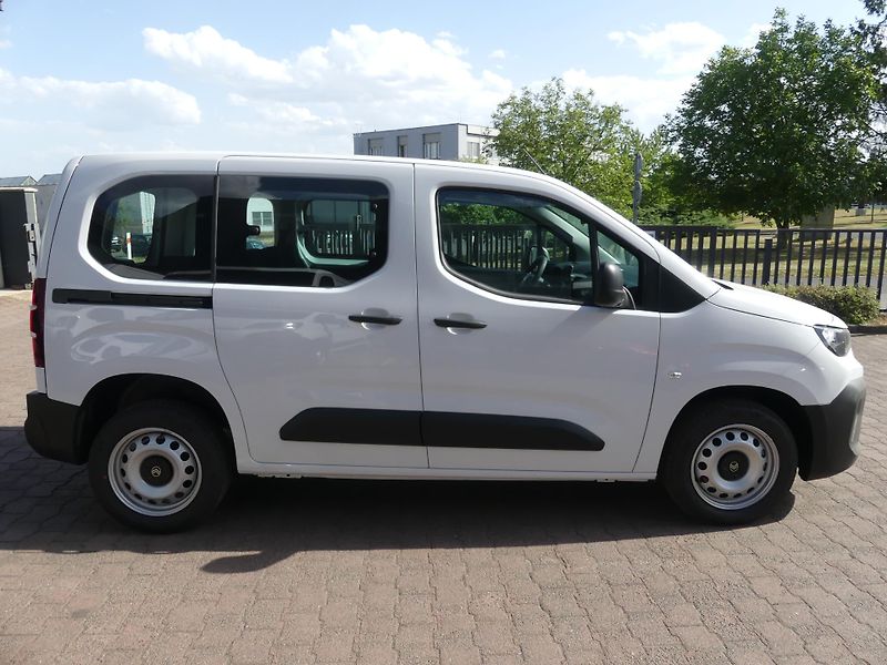 Citroën Berlingo (2026) YOU PROFI Diesel 100k Manual  - fotka 4 z 18