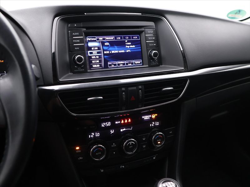 Mazda 6 2.0 107kW Center-Line - fotka 17 z 30