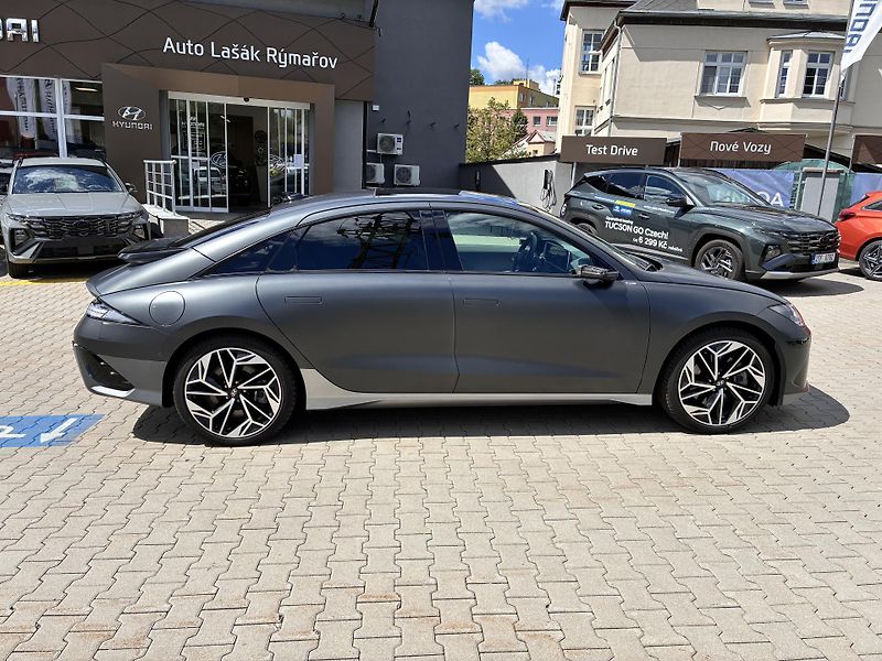 Hyundai Ioniq 6 77kWh PREMIUM PANORAMA DSM  - fotka 8 z 42