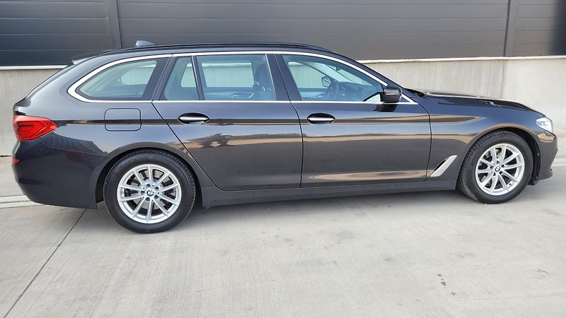 BMW Řada 5 520D manuál - fotka 8 z 25