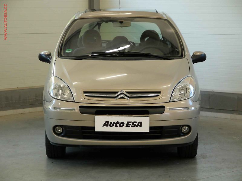 Citroën Xsara Picasso (2005) 1.8i, 1.maj, AC, panor - fotka 2 z 20
