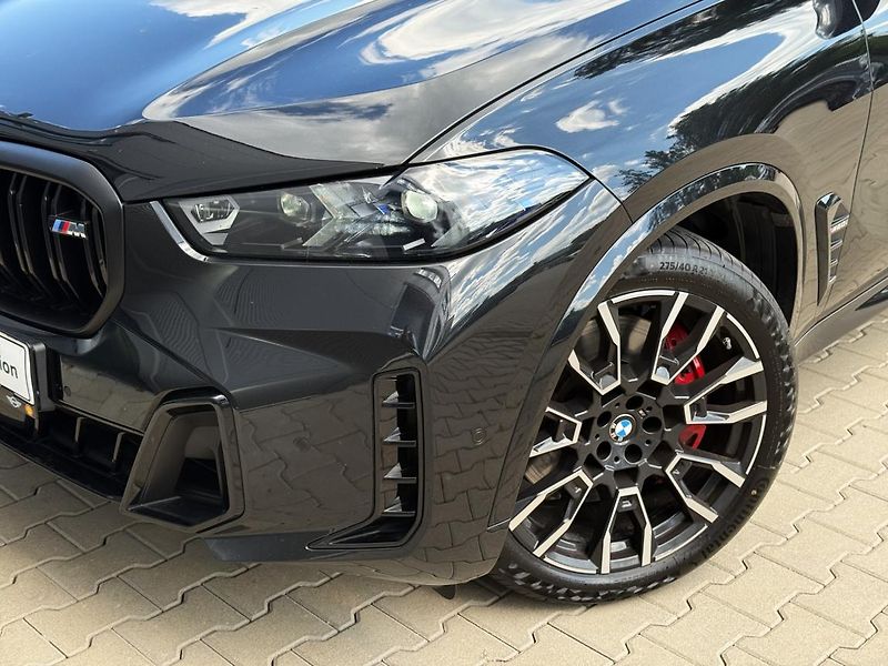 BMW X5 M60i - fotka 18 z 23