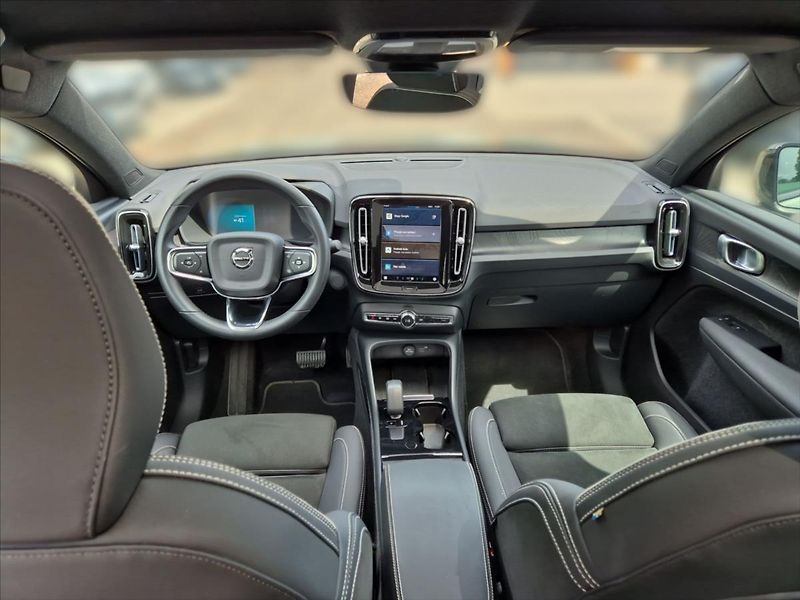 Volvo C40 0,0 Recharge Plus - fotka 9 z 18
