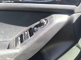 Mazda 3 20i,KRÁSNÁ,100KM,SERVISKA,1MAJ - náhled 21
