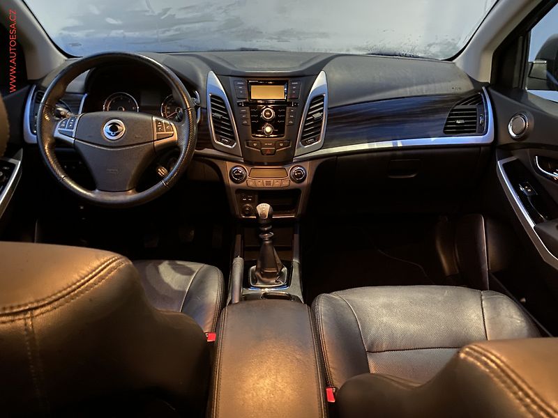 SsangYong Korando (2015) 2.0 e-XDi AWD, AC, TZ, park - fotka 8 z 17