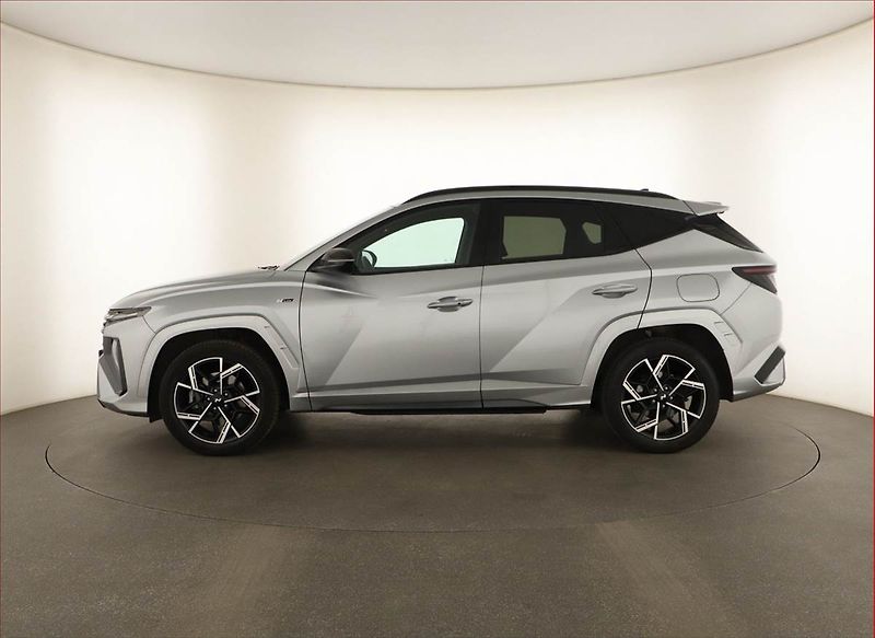 Hyundai Tucson (2025) 1.6 T-GDI, N-LINE, DPH - fotka 3 z 17