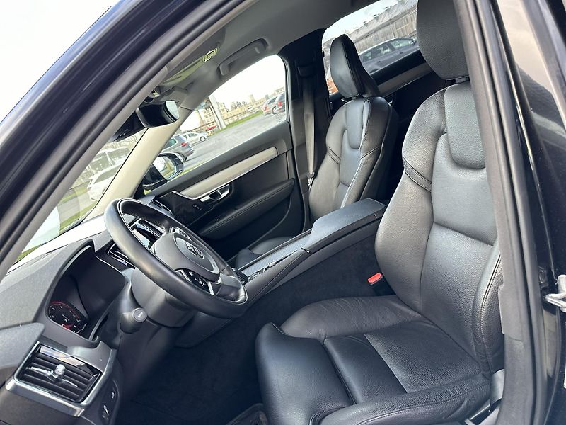 Volvo V90 (2021) B4/360KAM/H&K/TAŽNÉ/KŮŽE - fotka 7 z 10