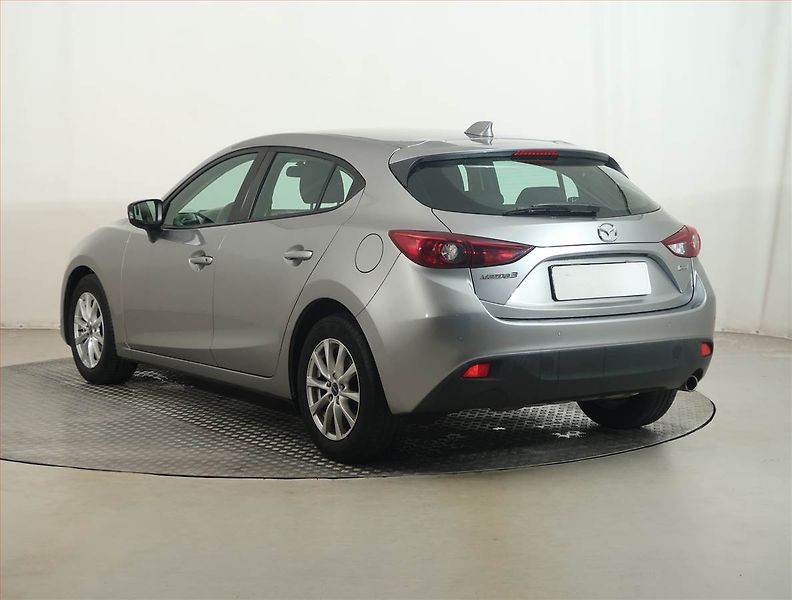 Mazda 3 (2015) 1.5 Skyactiv-G, Park. senzory - fotka 4 z 14