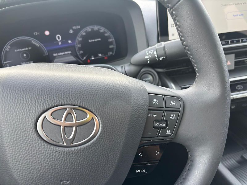 Toyota C-HR 2,0 HEV e-CVT Style - fotka 17 z 27