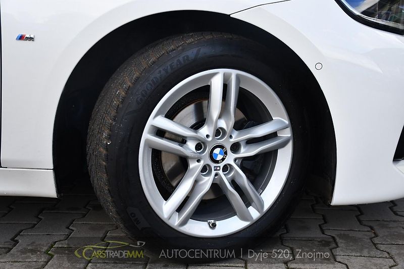 BMW Řada 2 216d GT TAŽNÉ ČR 7MÍST 1M - fotka 51 z 54