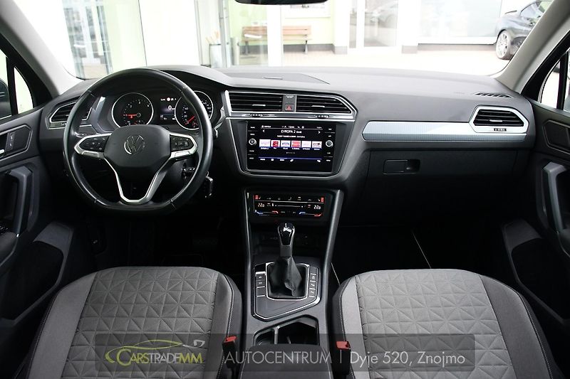 Volkswagen Tiguan 2.0TDi DSG NAVI TAŽNÉ ČR 1.M - fotka 20 z 53