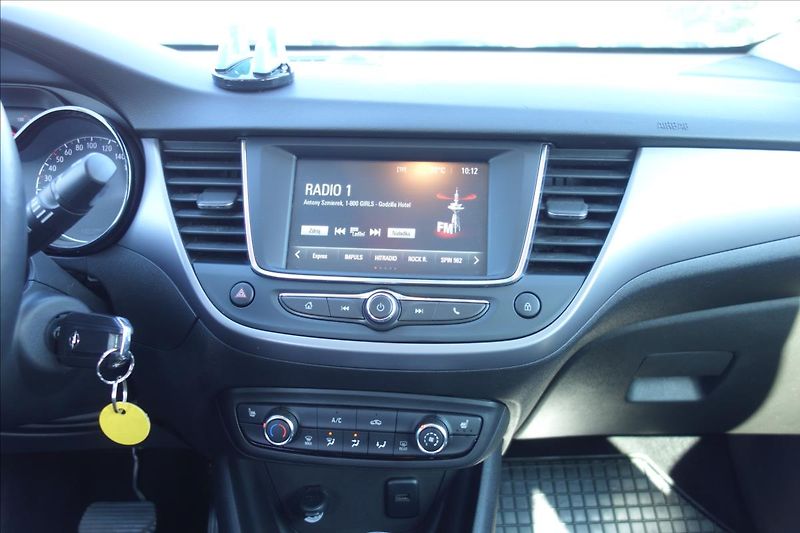 Opel Crossland X 1,2 T 96KW,ČR,SERVIS.KN.,AT. - fotka 20 z 38