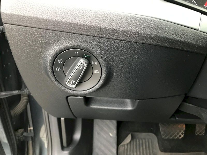 Škoda Superb (2018) COM GRT AMB plus TD 110/2.0 A7 - fotka 27 z 27