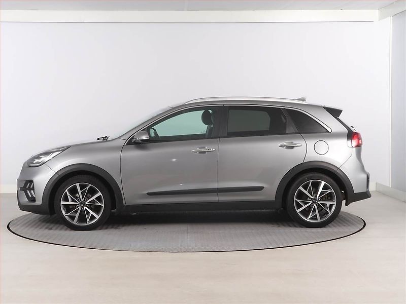 Kia Niro (2021) Hybrid, Automat, ČR,1.maj - fotka 3 z 18