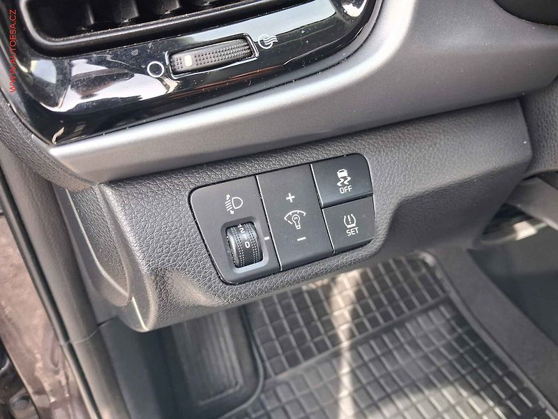 Kia Rio (2019) 1.25 CVVT, 1.maj,ČR - fotka 14 z 17