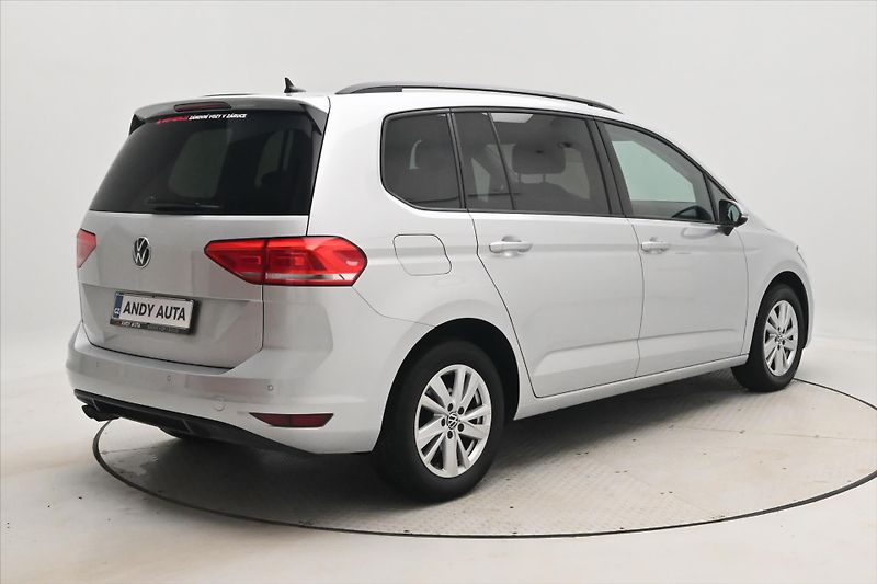 Volkswagen Touran 2,0 TDI 110kW DSG LED TAŽNÉ Zá - fotka 5 z 32