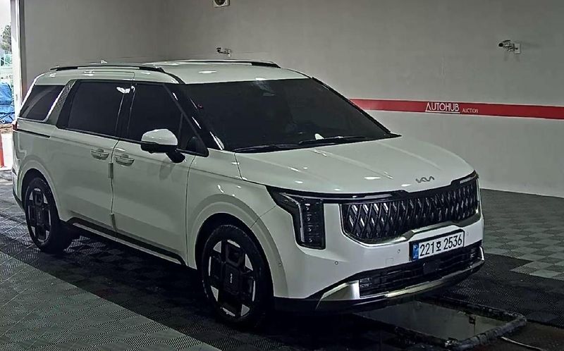 Kia Carnival 1.6-HEV-9MÍST-NA CESTĚ - fotka 4 z 19