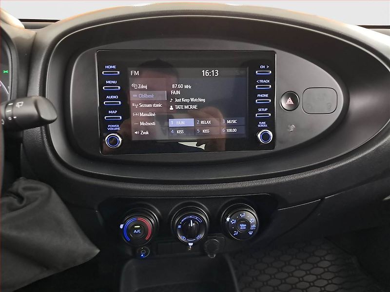 Toyota Aygo (2023) 1.0, LPG, Tempomat - fotka 12 z 17