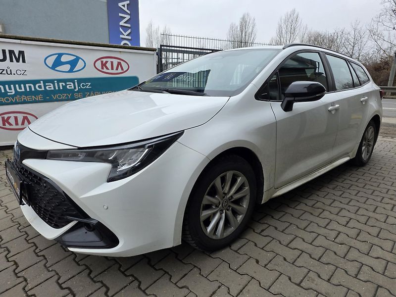 Toyota Corolla 1.8-AUTOMAT-HYBRID - fotka 5 z 14