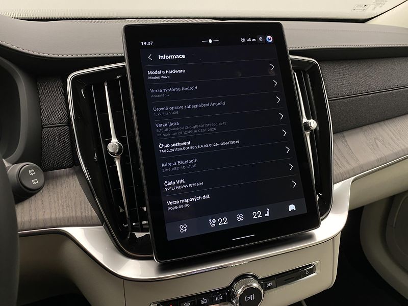 Volvo XC90 (2026) T8 AWD Plug-in BRIGHT PLUS 7m - fotka 60 z 70