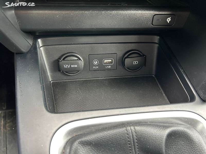 Kia Ceed (2018) 1.6 CRDi 100 KW - fotka 21 z 28