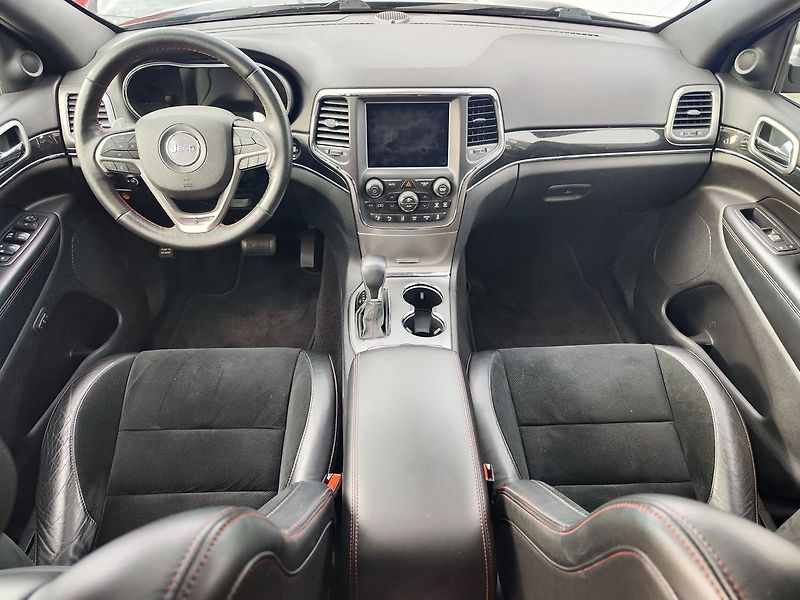 Jeep Grand Cherokee 5.7 HEMI/268kW V8 Trailhawk AT - fotka 14 z 35
