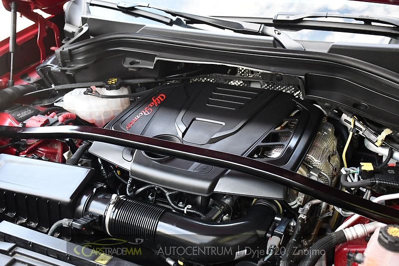 Alfa Romeo Stelvio 2.0T Q4 206KW TRIBUTO ITALIANO - fotka 50 z 50