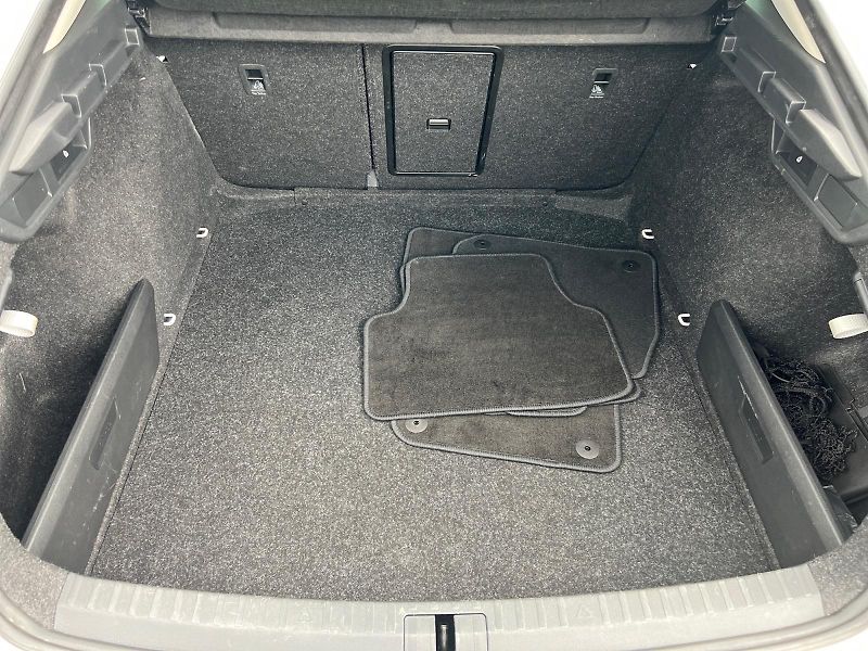 Škoda Octavia (2023) STYLE 1.5TSI 110kW DSG SPORT  - fotka 23 z 25
