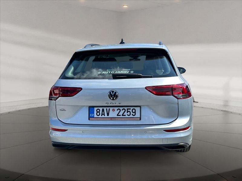 Volkswagen Golf 1,0 TSI 81 Life 5d - fotka 5 z 11