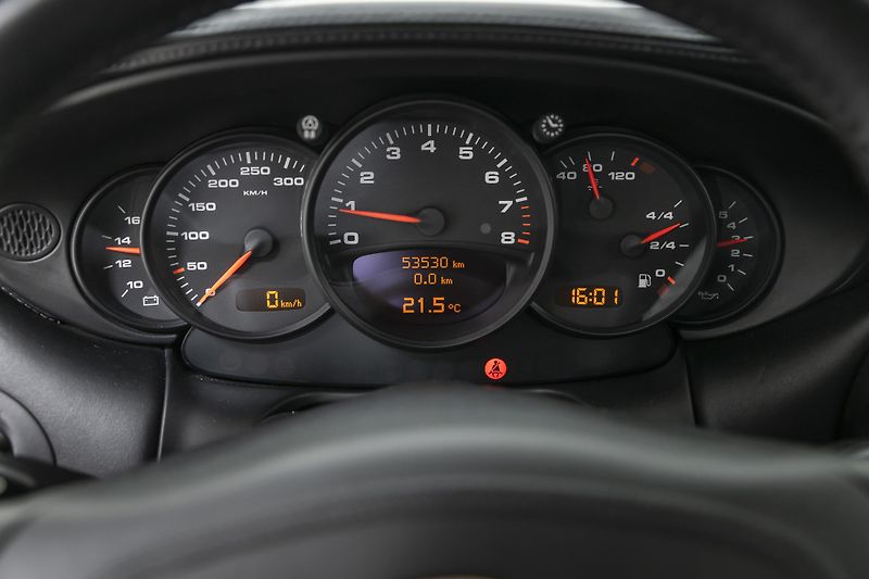 Porsche 911 996.2 Carrera 4S*CZ*Servis*TOP - fotka 36 z 43