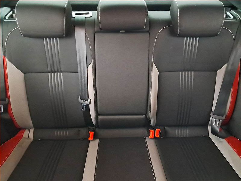 Škoda Rapid (2018) Monte Carlo 1.0 TSI, Navi - fotka 10 z 20