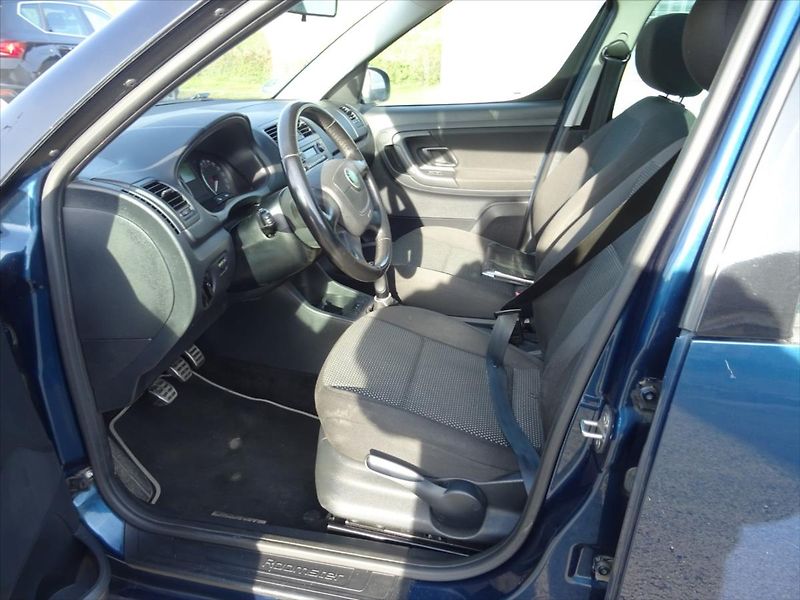 Škoda Roomster 1,6 TDI - fotka 9 z 36
