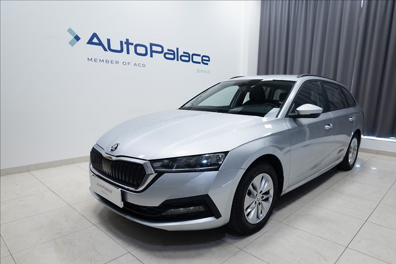 Škoda Octavia 2,0 TDI VÝHŘEV ČR 2x KOLA - fotka 1 z 35