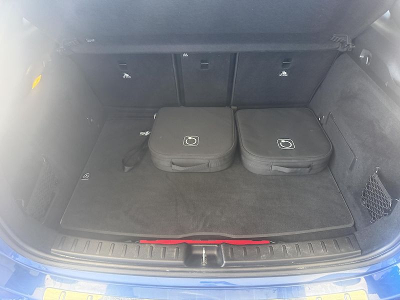 Mercedes-Benz GLA (2025) GLA 250e  - fotka 13 z 43