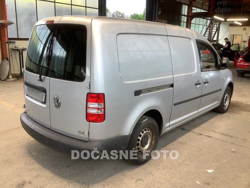 Volkswagen Caddy (2013) 1.6TDi MAXi, AC, +kola - fotka 3 z 7