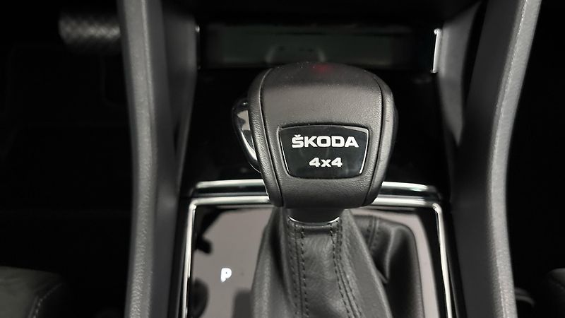 Škoda Kodiaq 2.0 TDI DSG 4x4 Style - fotka 25 z 30