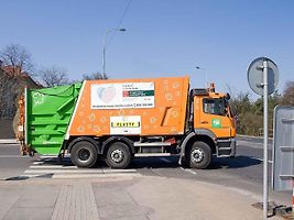 Popelářský vůz v Divoké Šárce v Praze. Foto: Wikimedia Commons, Honza Groh, CC BY-SA 3.0