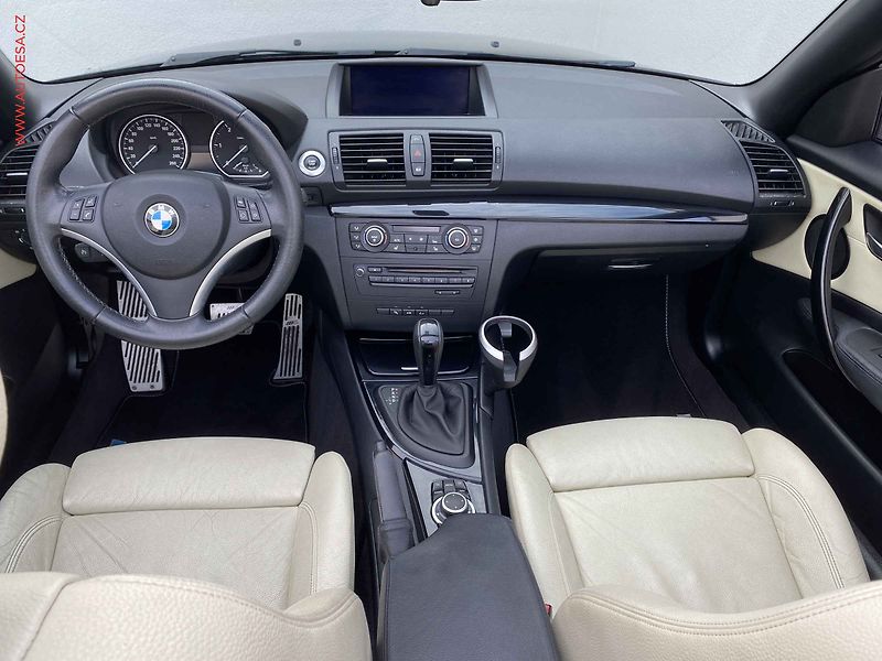 BMW Řada 1 (2010) 2.0D 120D, AT, navi, bixen - fotka 14 z 25