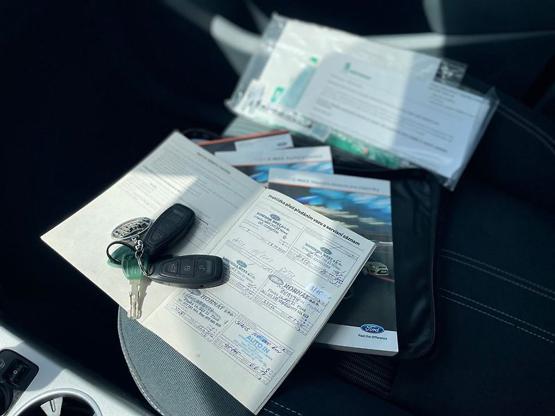 Ford C-MAX 1.6CDTi 85kW*ZADÁNO* - fotka 35 z 38